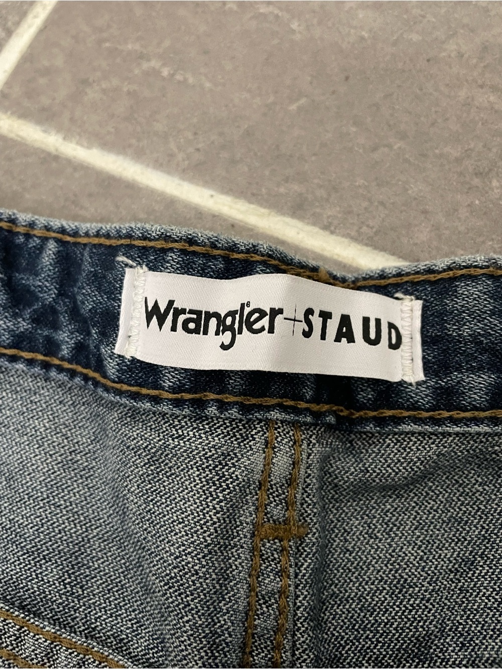 STAUD x Wrangler Loose Wide Leg Jean size 28X32 - Picture 7 of 10